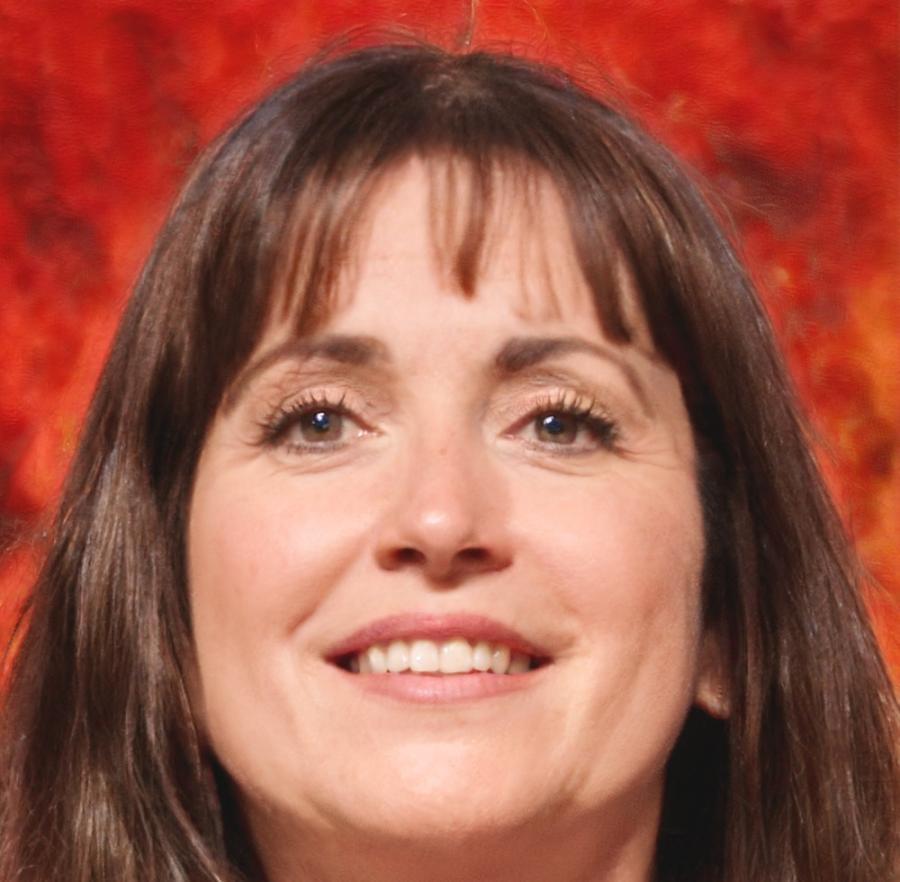 Ana Ruiz, Especialista en Control Presupuestario